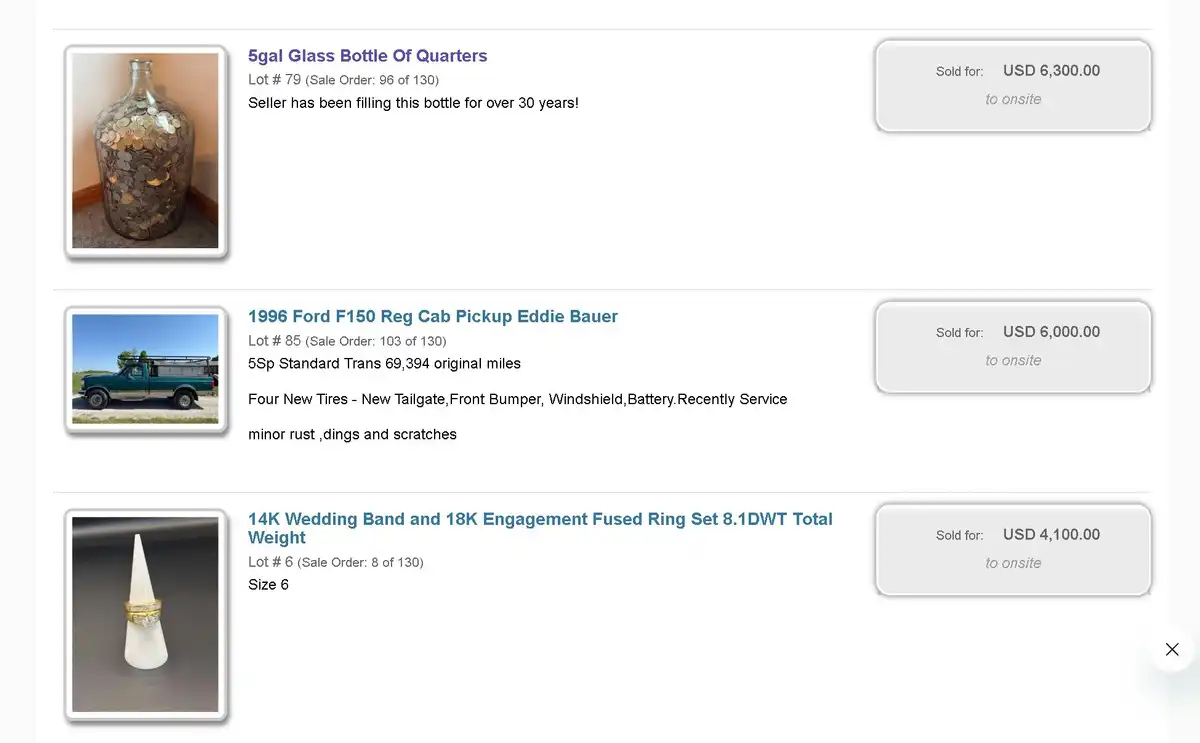 5-Gallon-Glass-Bottle-Of-Quarters
