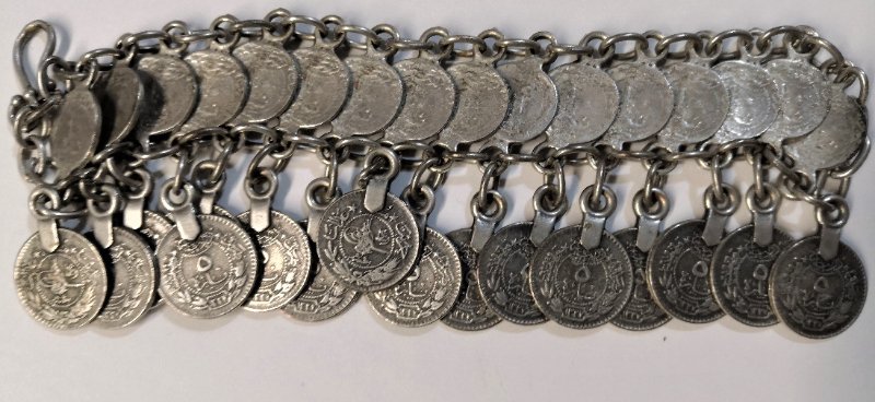 Ottoman-Paras-On-Wedding-Woman-Bracelet-!