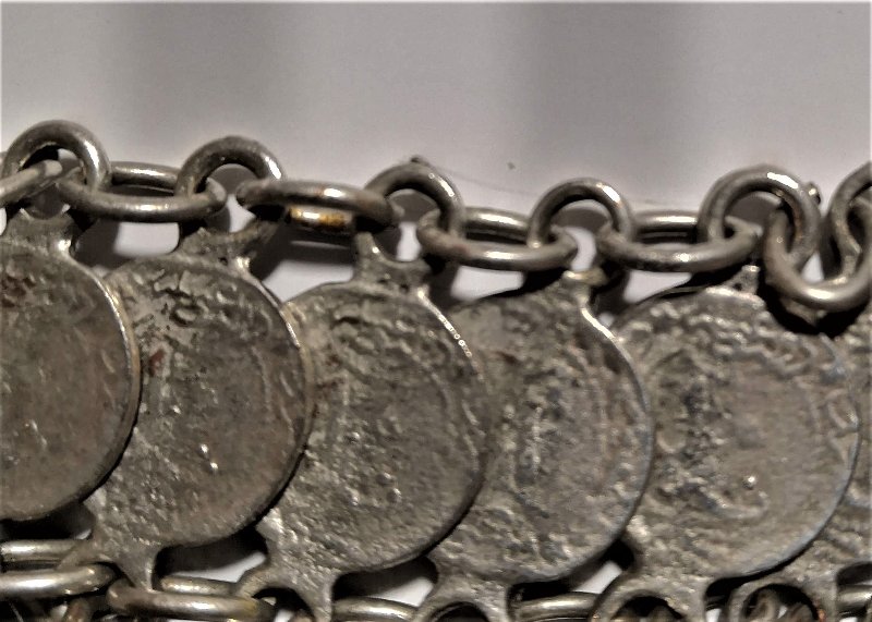 Ottoman-Paras-On-Wedding-Woman-Bracelet-!