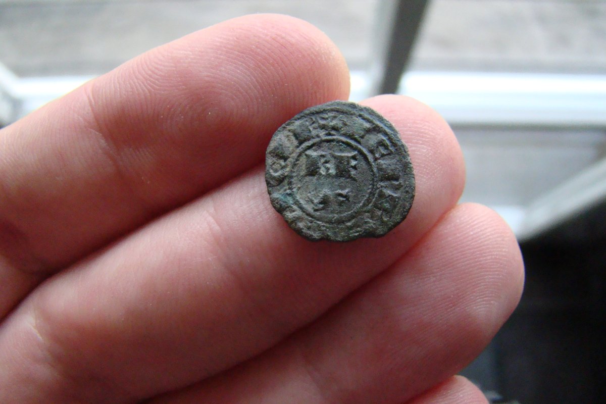 Medieval-Coin-Italien-Or-Marsanne?