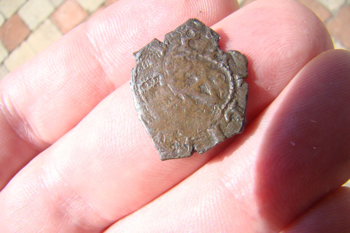 Unknown-Italian-Or-Malta-Coin?