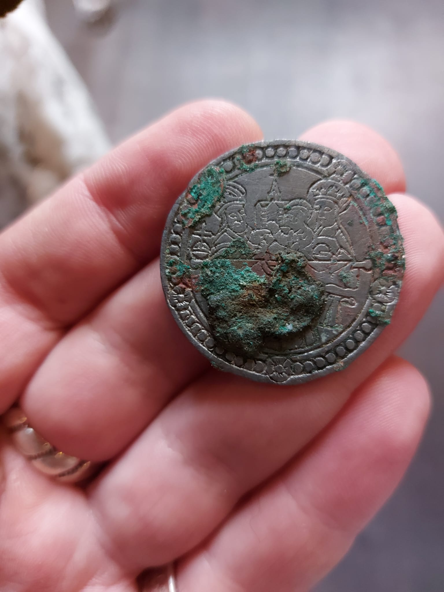 Gold-Nuggets-Australia-Metal-Detecting