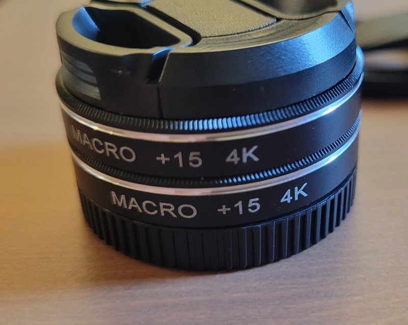 Review:-Macro-Lense-For-Smartphones-W.-Bluetooth-Shutter-Release