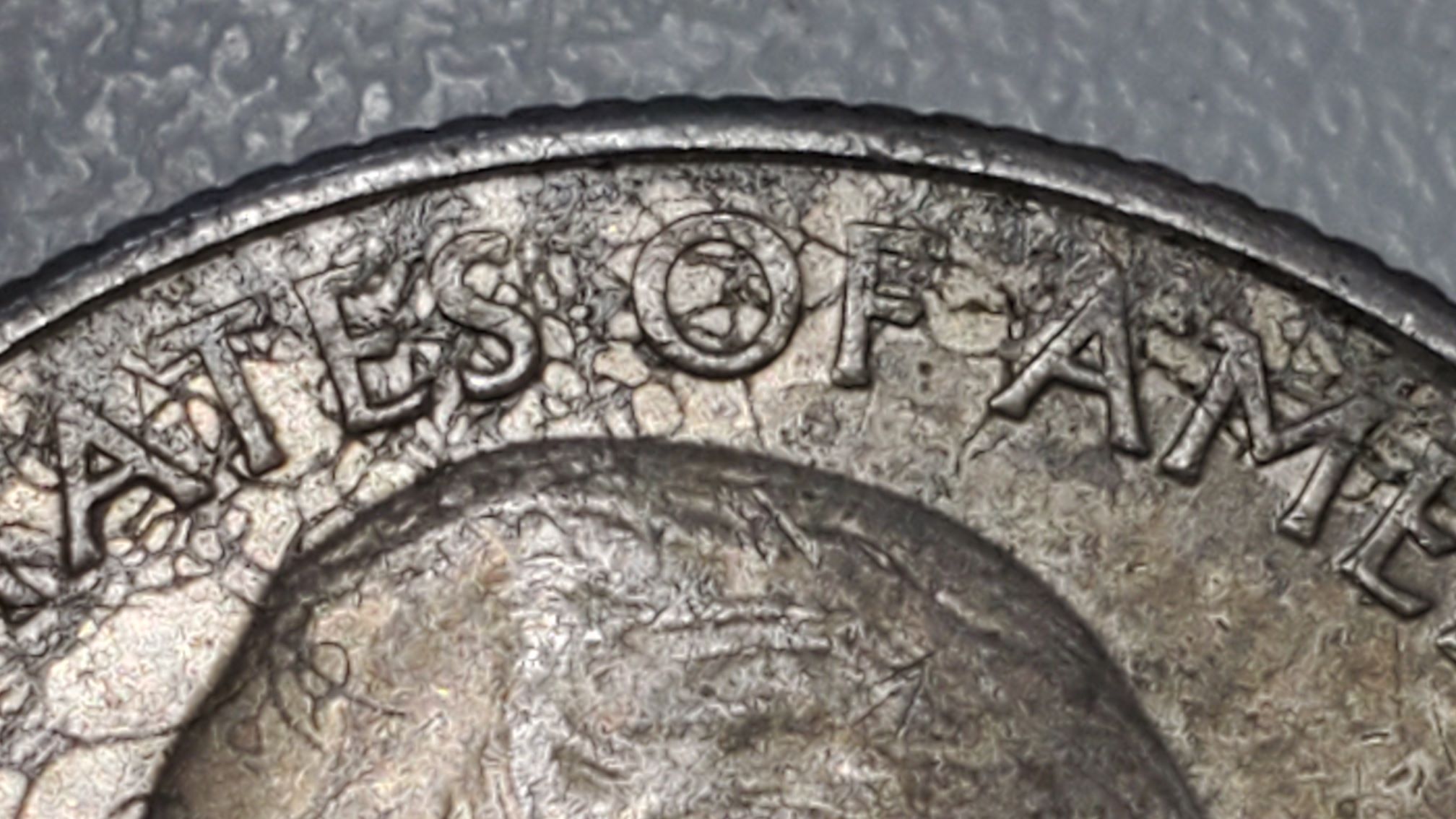 Something-Is-Wrong-With-This-Coins-Obverse.-Plating-Error?
