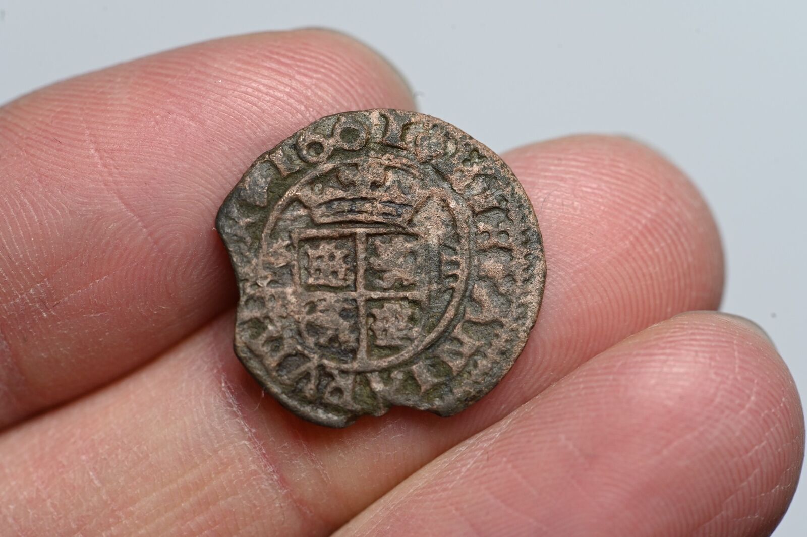 Curious-'Coin'-Ressembling-A-Spanish-Colonial-Cob-1/2-Escudo
