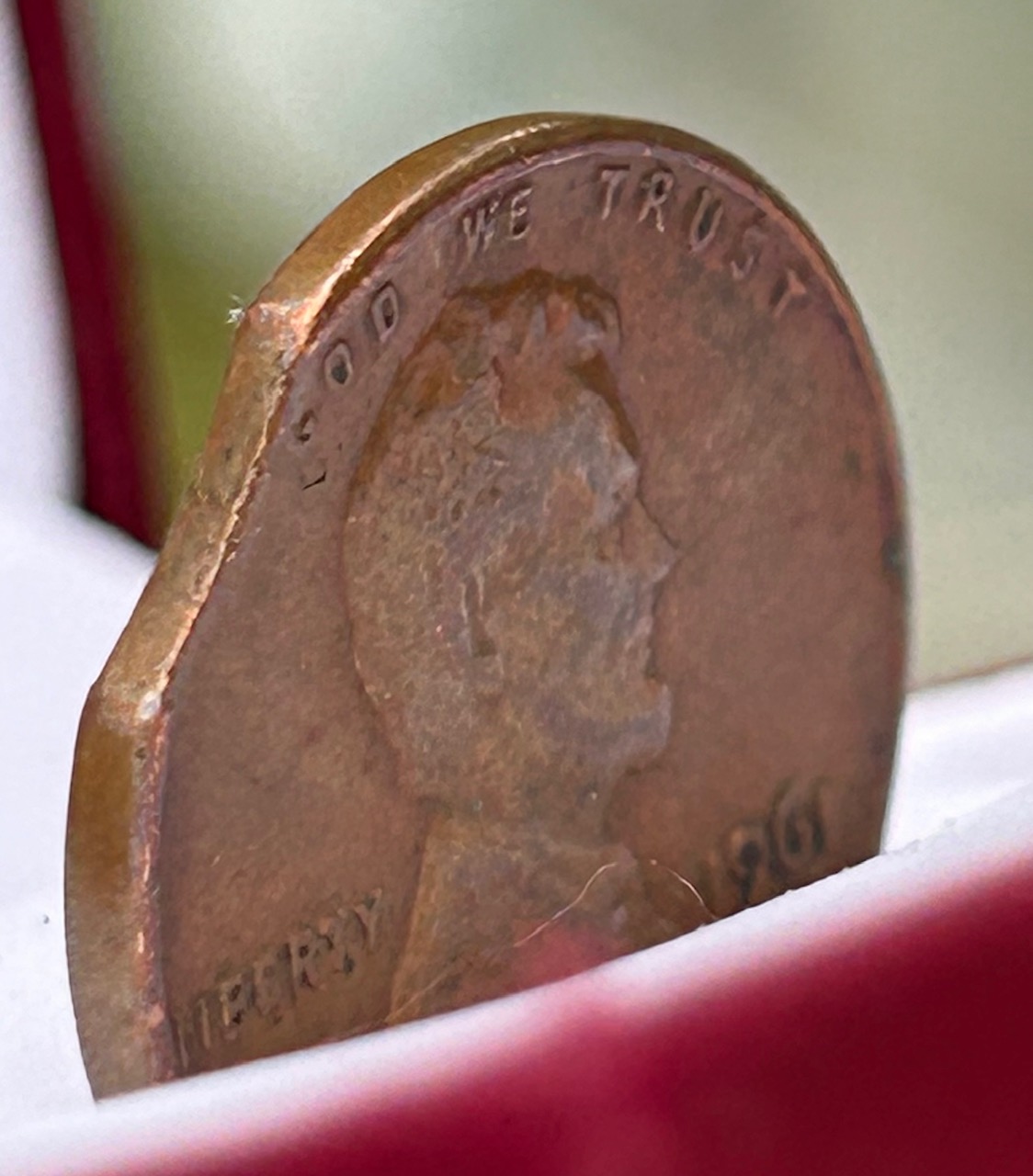 1961-Lincoln-Cent-Clipped-Planchet/Curved-Clip