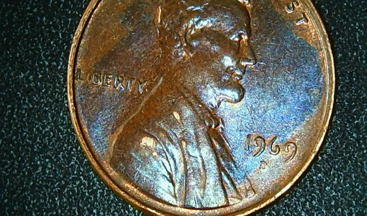 1969-D-Lincoln-Memorial-Penny-Possible-Lamination-Error-Or-PMD?-Obverse