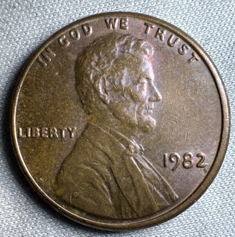 1982-P-1c-Large-Date-Strange-Split-R-In-Liberty