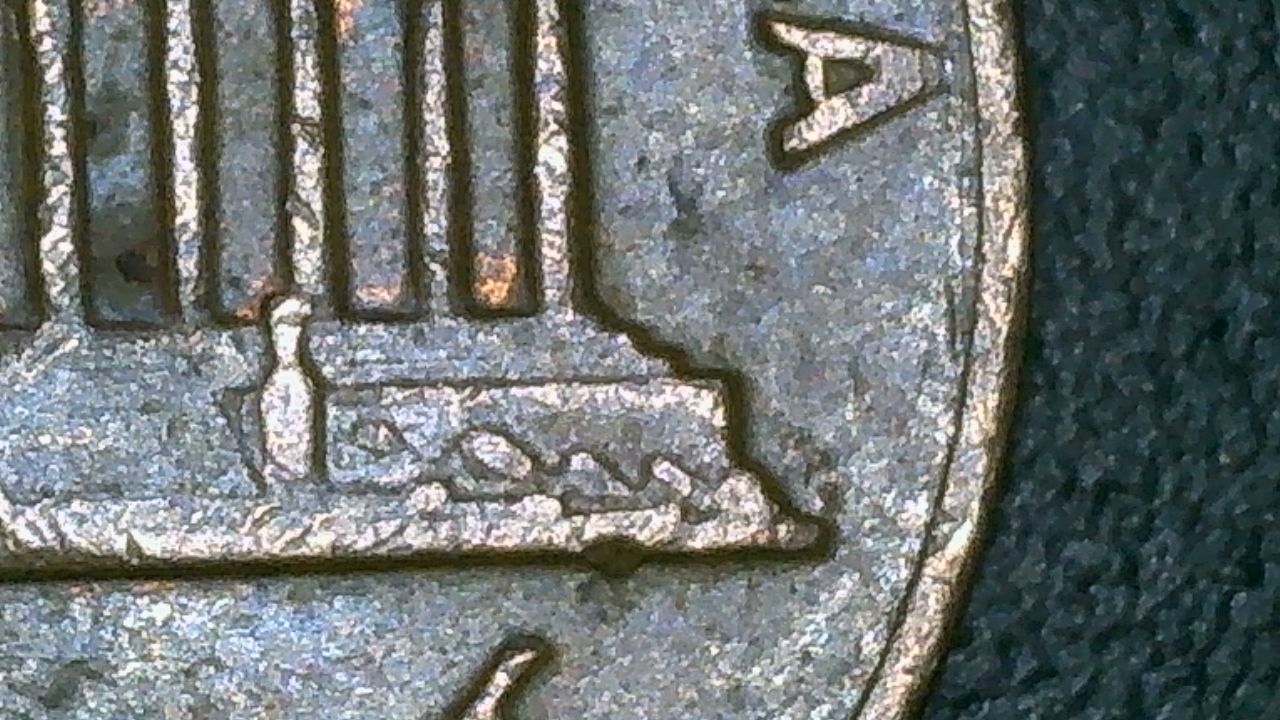 I-Have-Questions-About-The-1969-D-Lincoln-Penny-With-A-Missing-FG.