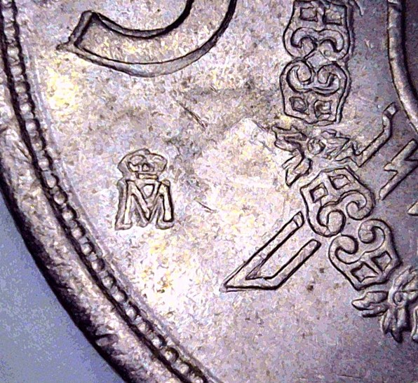 1984-5-Peseta-DDD-Or-Something-Else?