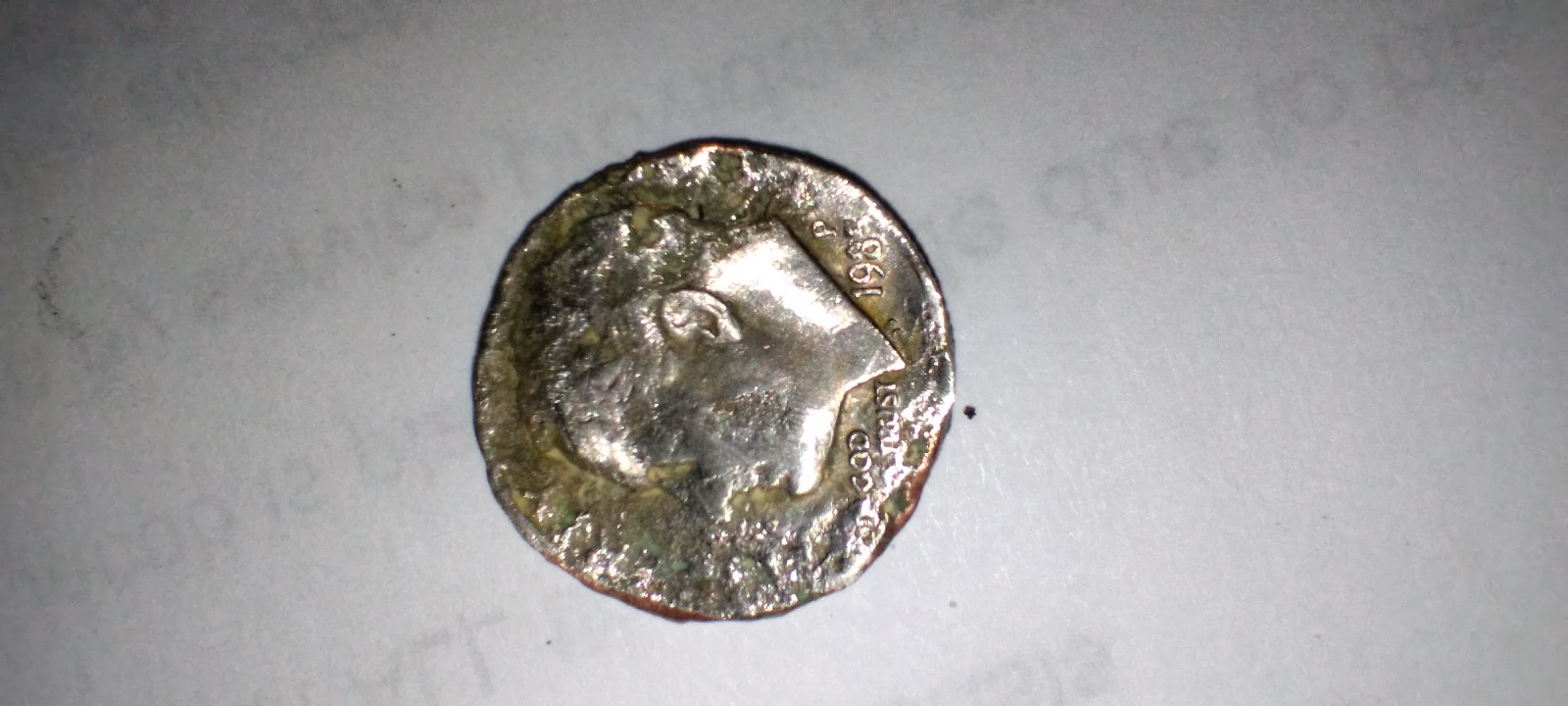 1985-P-Dime-Is-It-PMD,-Anything-Special?-Looks-To-Be-Copper-Underneath.-Just-Looking-For-Any-Info