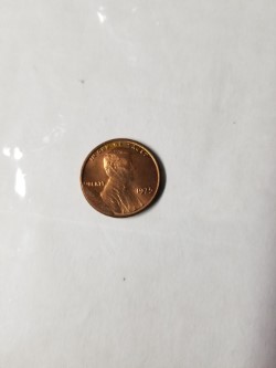 Looking-For-A-Value-For-1975-Lincoln-Error-Cents-With-Major-Die-Break.