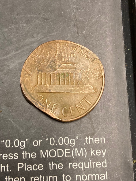 1975?-Lincoln-Penny.-Not-Sure-On-This-One