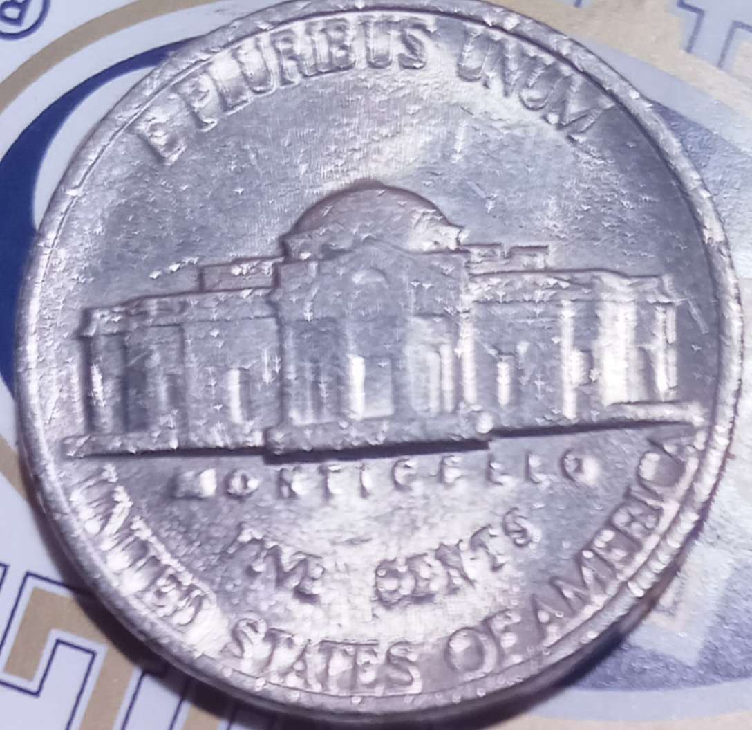 1988-D-5-Cent,-Is-This-A-Worn-Die?-Fields-Have-Streaks,-Jefferson-Has-A-Toupee.