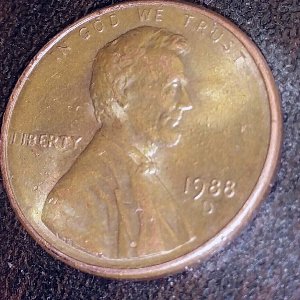 1988-D-Lincoln-Penny.-Error-On-Liberty-&-Date?.-Help