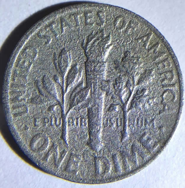 Odd-Looking-1977-Roosevelt-Dime---No-Edge-On-It