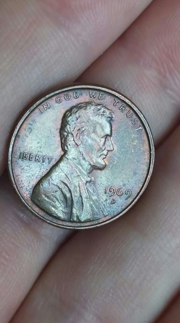 1969-D-No-FG/Floating-Roof-Lincoln-Cent