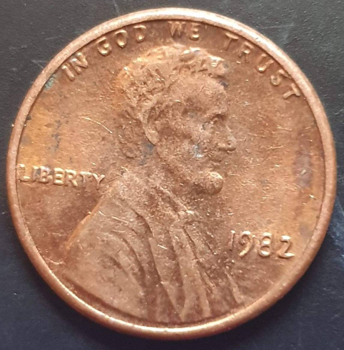Needed-Information-On-These-2-Coins-.1982-No-Mint-Zinc-And-1982-D--Copper-P