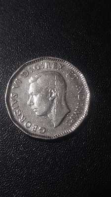 1947-Canada-5-Cent-Nickle-Reverse-Looks-Weird