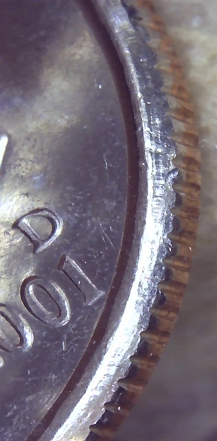 2001-D-Roosevelt-Dime-With-Possible-Collar-Clash?-?