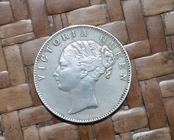 Need-Help-For-This-1840-Victoria-Queen-Silver-Rupee
