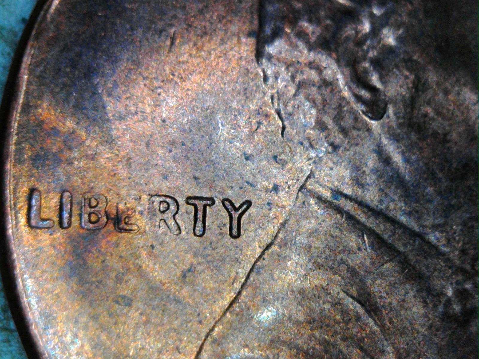 Help-Identifying-2016-Die-Clash-Lincoln-Shield-Center