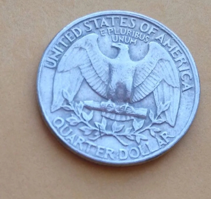 1983-Quarter.-It-Has-A-Defined-Doubling-On-Outer-Edge-Both-Sides.-Help