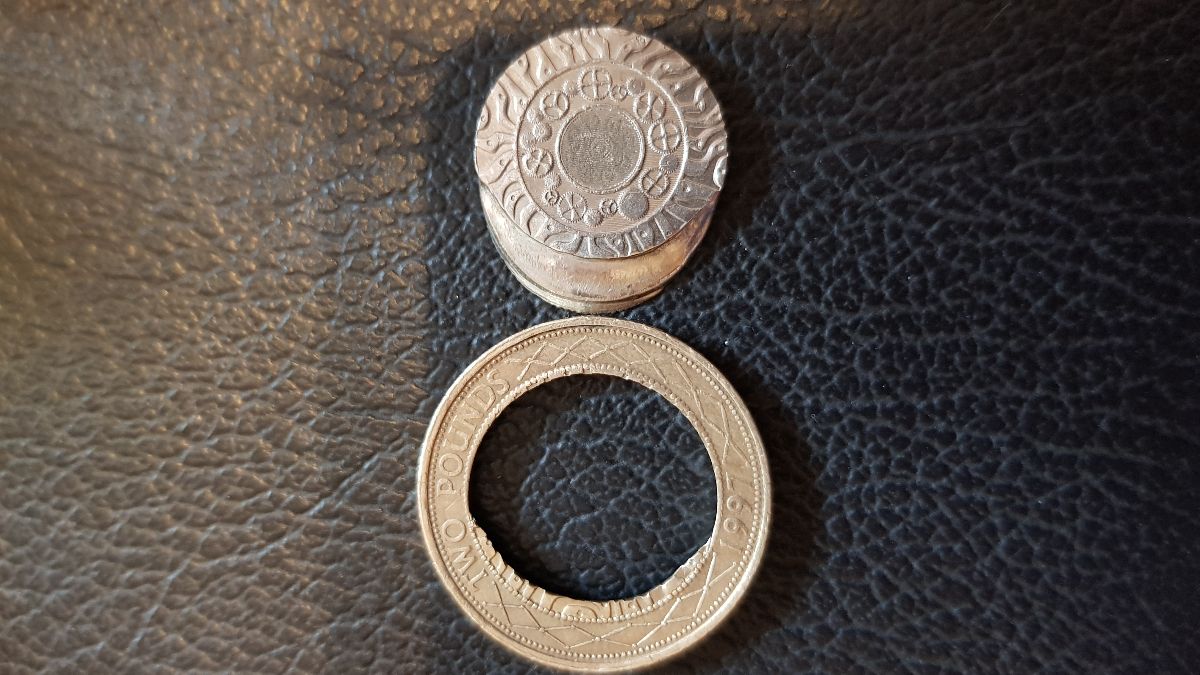 1997-2-Pound-Coin-Huge-Misprint