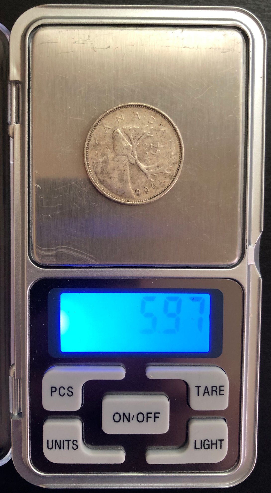 1968-Canada-25-Cents-Is-Heavy---Genuine-Or-Counterfeit?