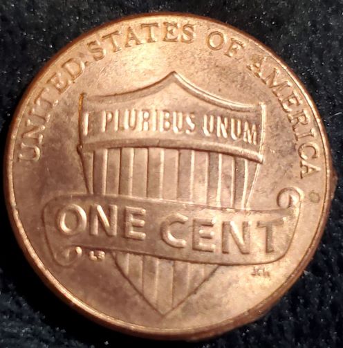 Brand-New-To-Coin-Collecting---Is-This-An-Error-Or-Damage?