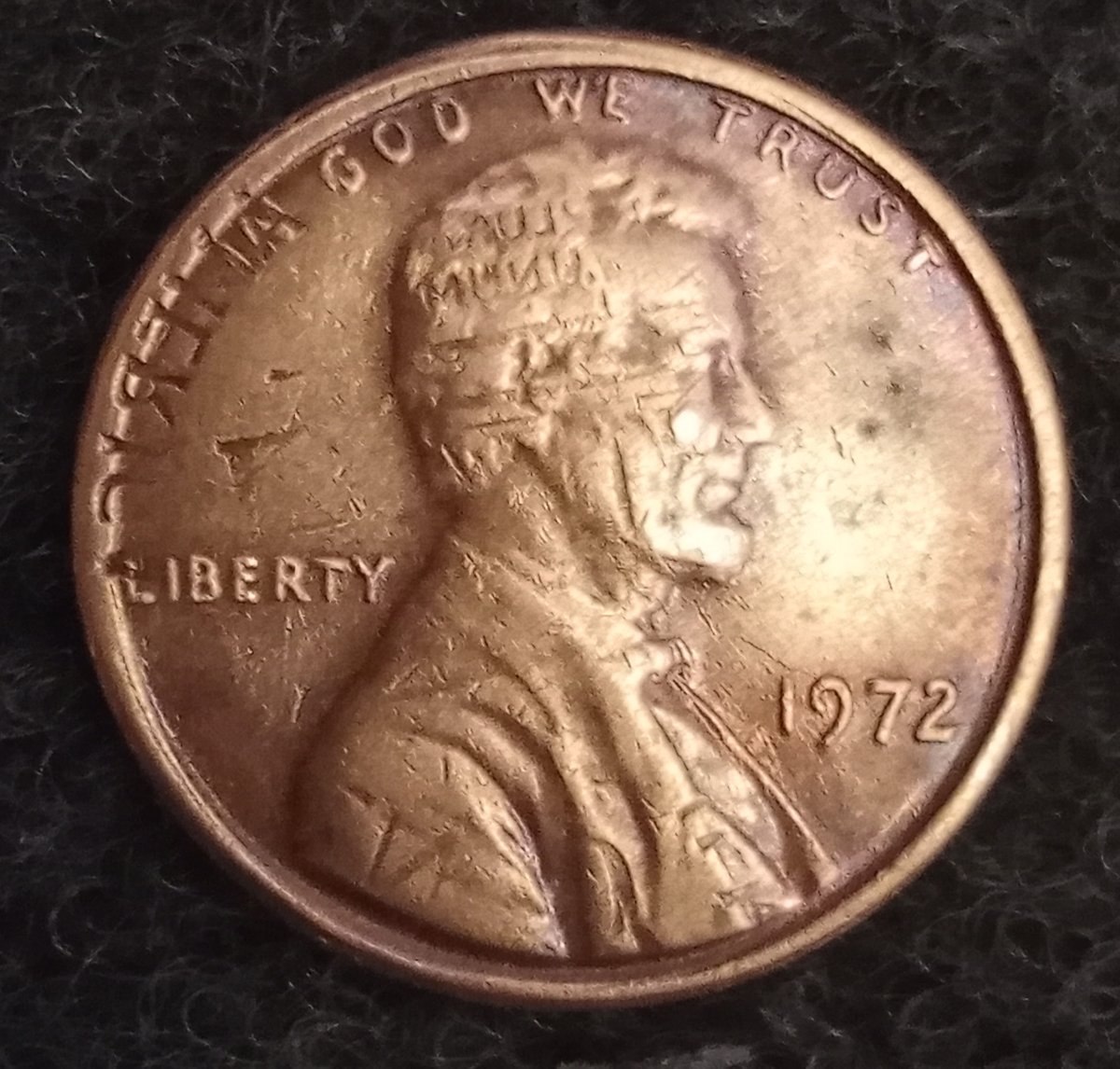 Help-With-Identifying-An-Error-On-1972-Lincoln-Memorial-Penny