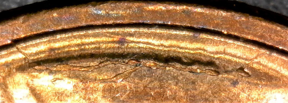 1975-D-LMC-Die-Crack-Rim-To-Rim-And-Spike-Head
