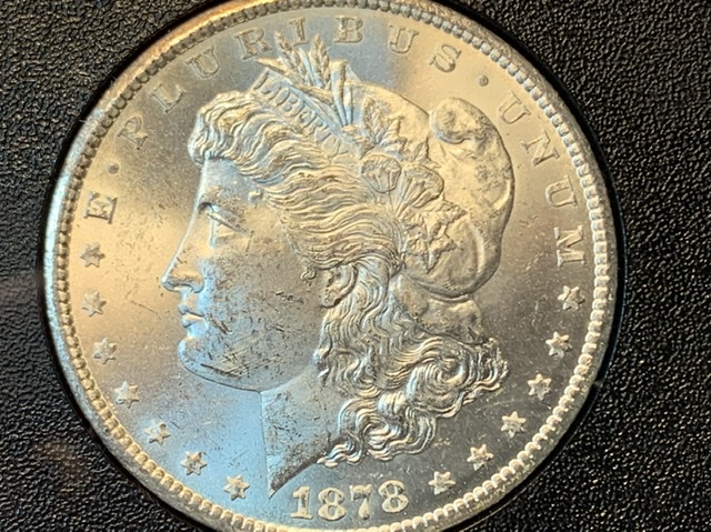 1878-CC-Top-Right-Touching-Variation?