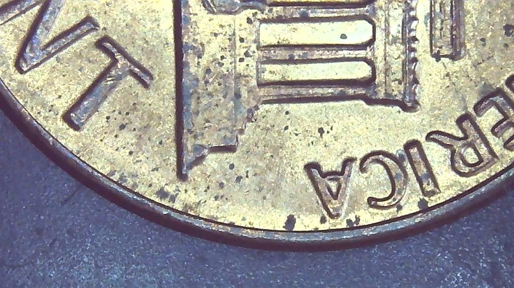 1969-D-Lincoln-Penny-Floating-Roof---No-FG-?