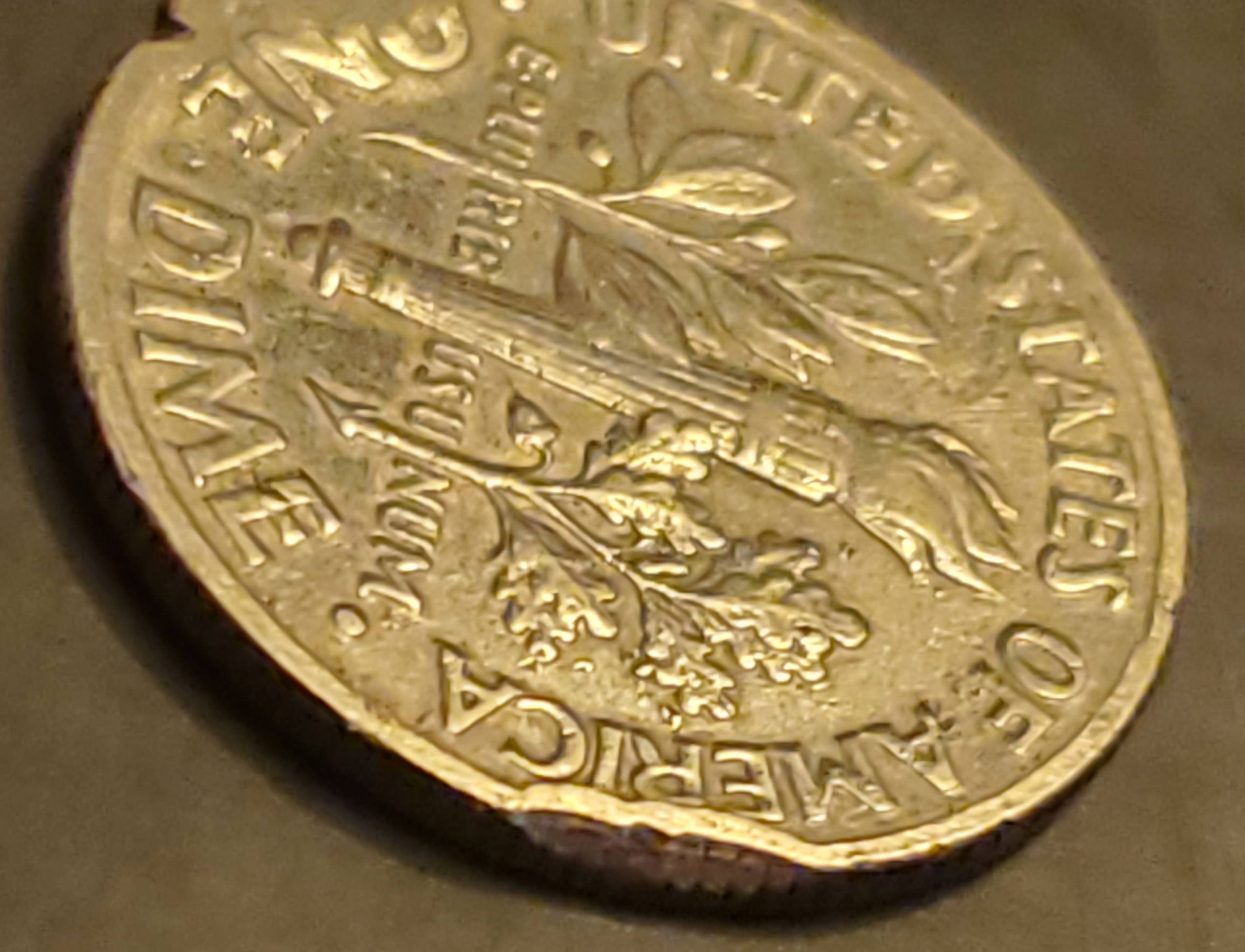 2000-P-Roosevelt-Dime-That-Possibly-Has-Multiple-Mint-Errors.--Is-This-A-Rare-Find?--Error-Names?