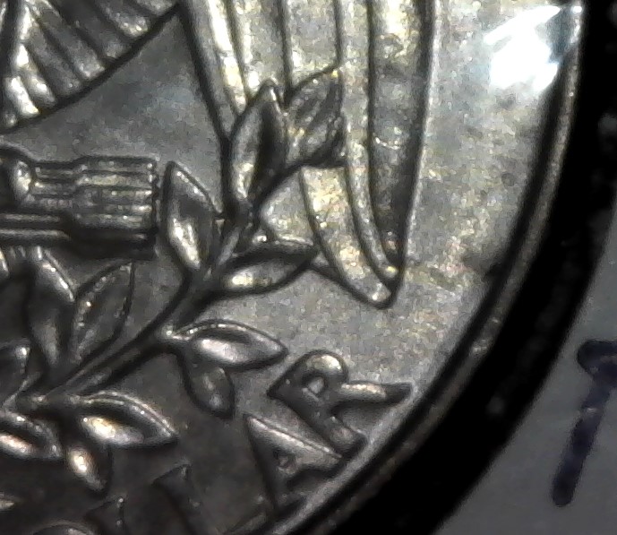 1995-D-Washington-Quarter-Possible-Die-Chip-On-Reverse-Leaves-And-On-Another-Of-Same-Coin-Type