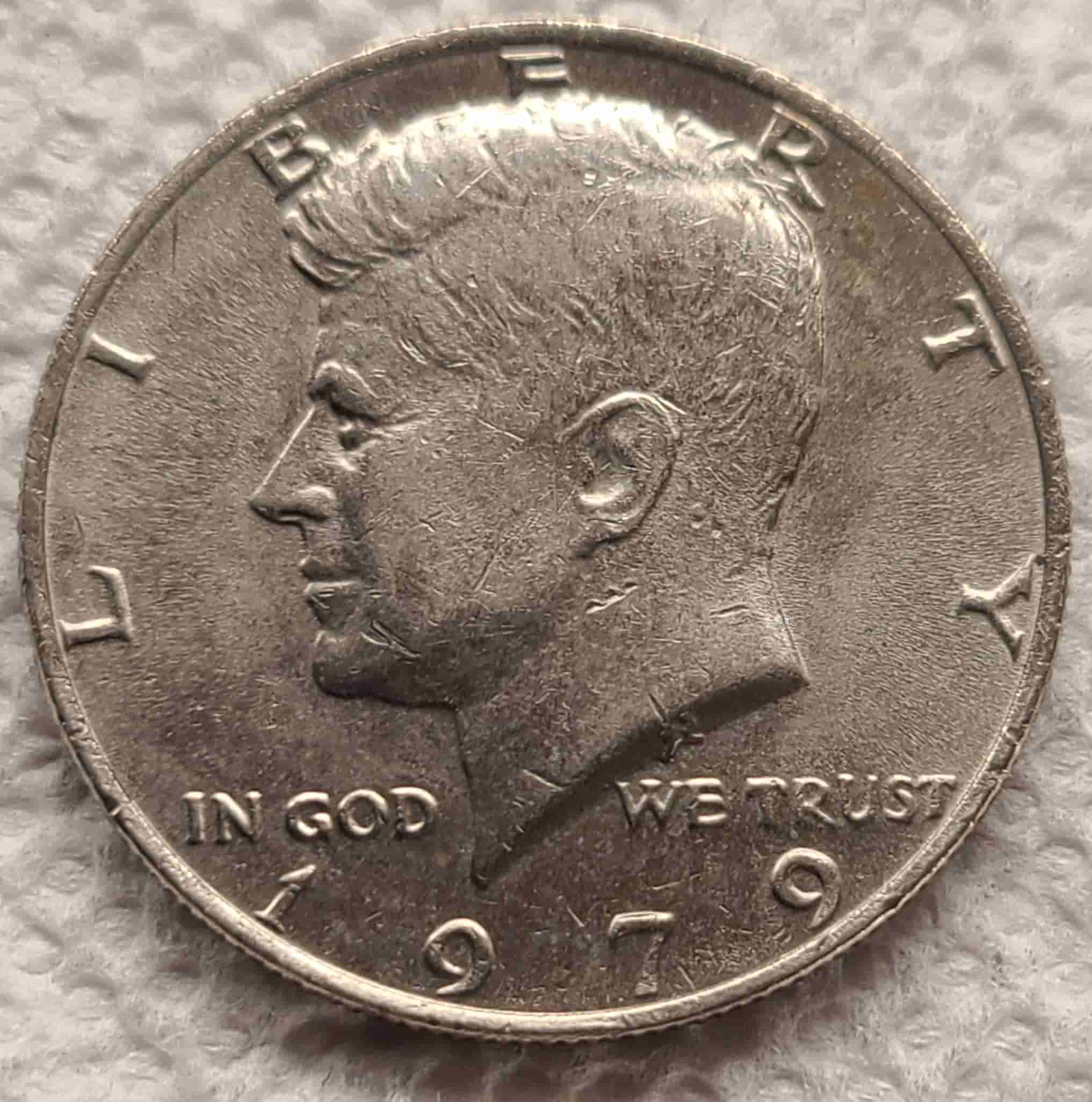 1979-Kennedy---Reverse-Mint-Error-Or-Post-Mint-Damage?