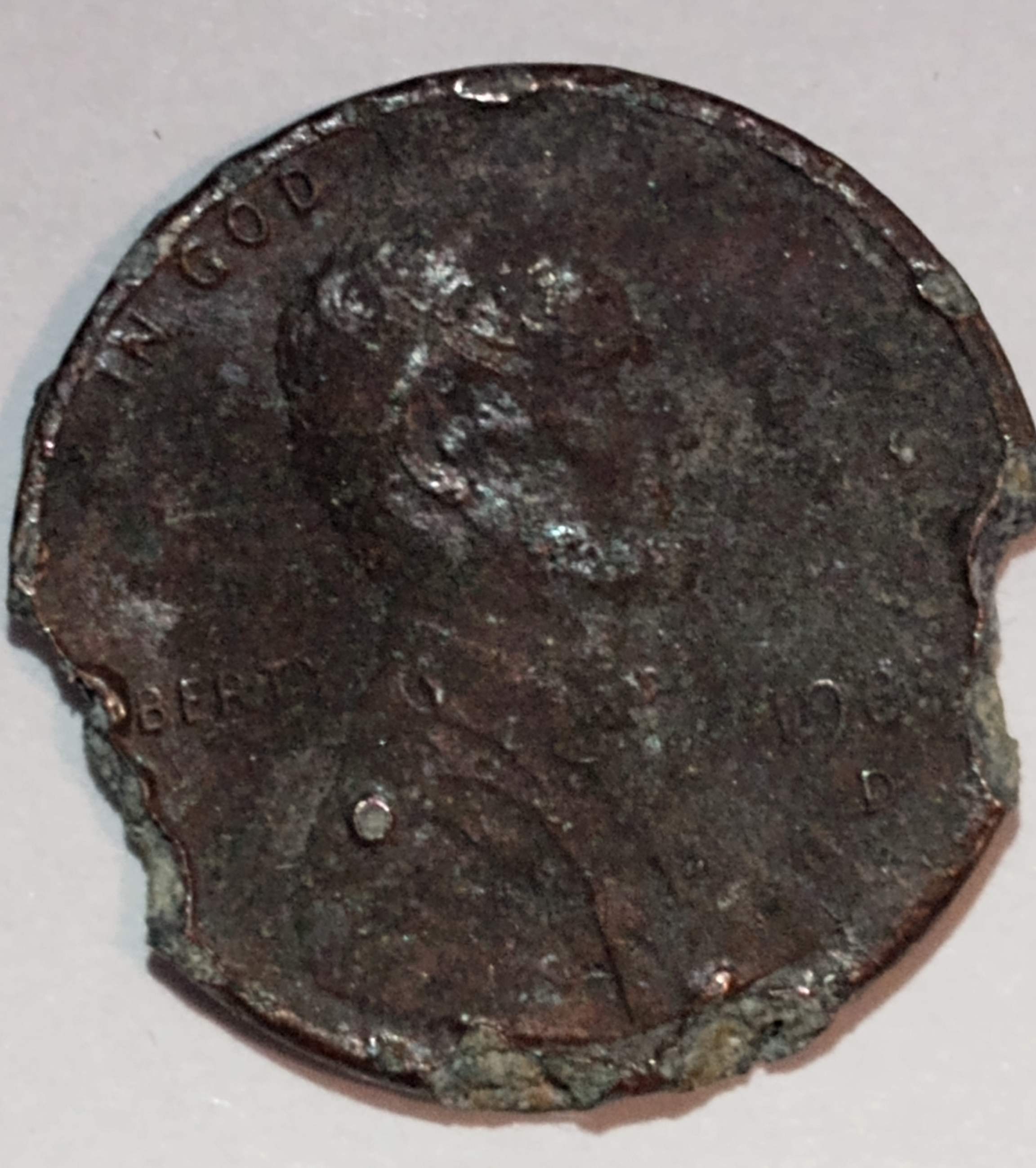 1985-D-Lincoln-Penny-Cracked-Coin