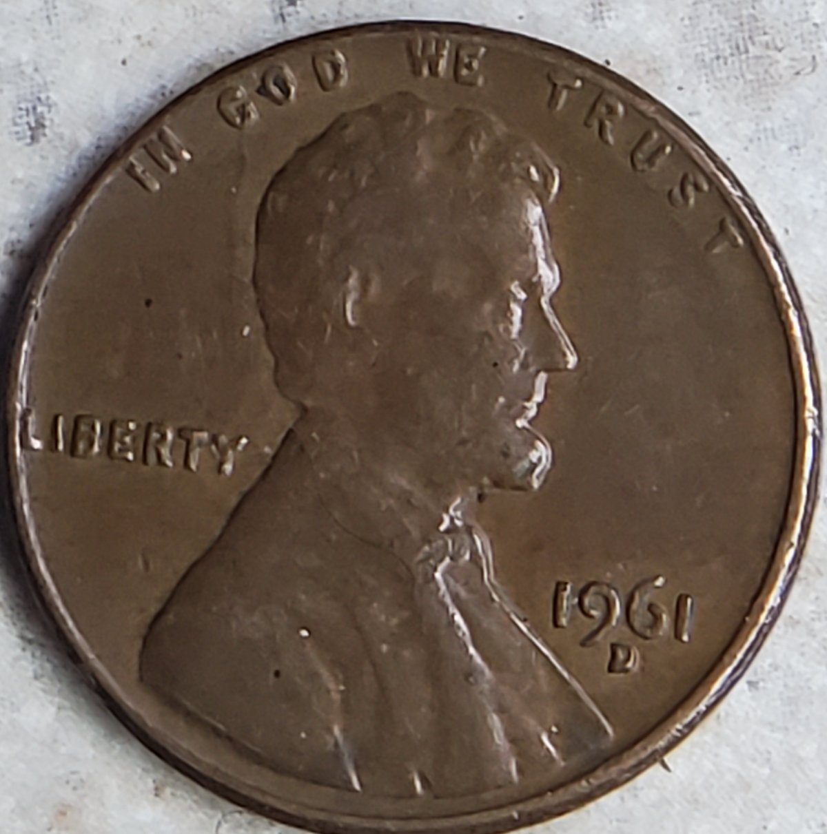 1961-D-Lincoln-Memorial-Cent,-Extra-Strip-Running-Down-East-Side-Of-Bust?