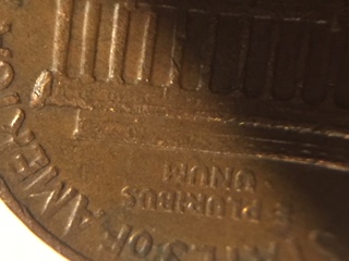 Retained-Cud-On-Lincoln-Memorial?--Thanks-For-Any-Help!