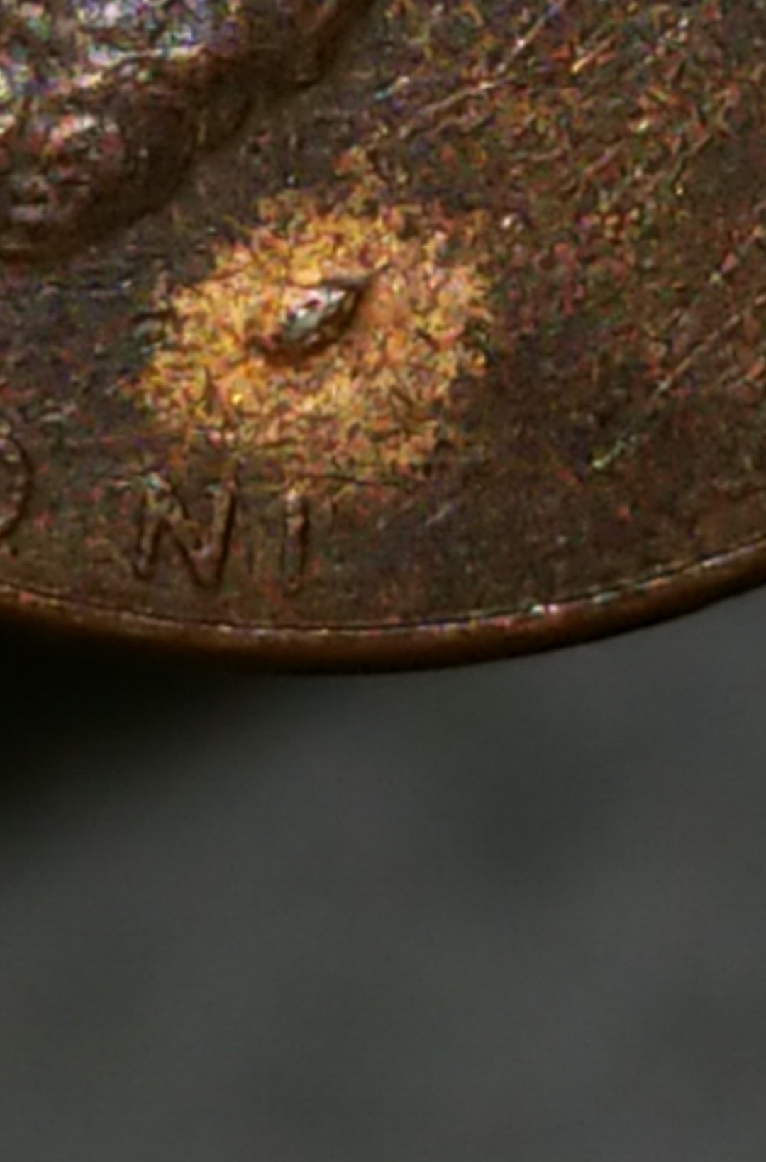 2-Extra-Spots-Of-Material-2011-D-Cent