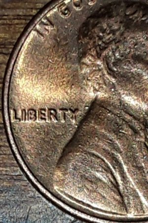 1982-D-Mint-Anything-Stand-Out-On-The-Liberty?-Or-Date?