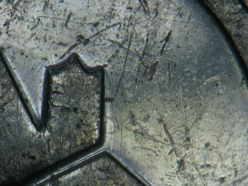 2005-Royal-Canadian-Maple-Leaf-Mint-Token-/-Strong-Die-Clash