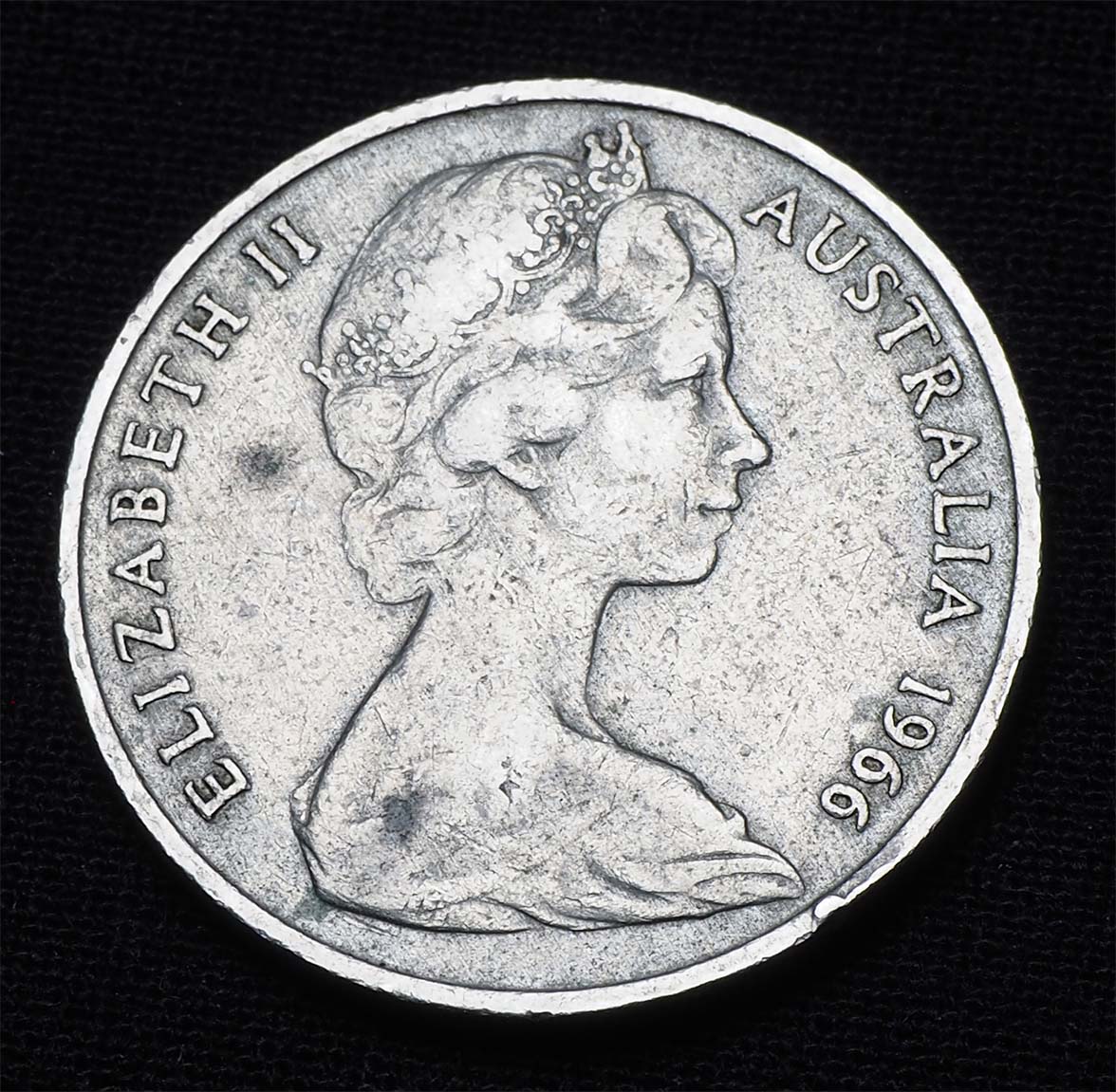 1966-Wavy-20-Cent-Australia