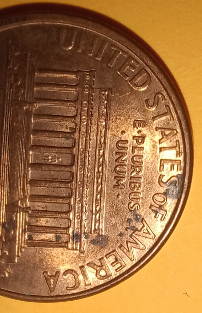 Hi,-Was-Wondering-If-This-Penny-Is-A-Error-?-2001