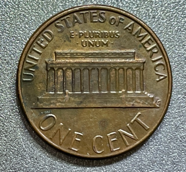 1982-Zinc-Small-Date-DDR-Lincoln-Penny?