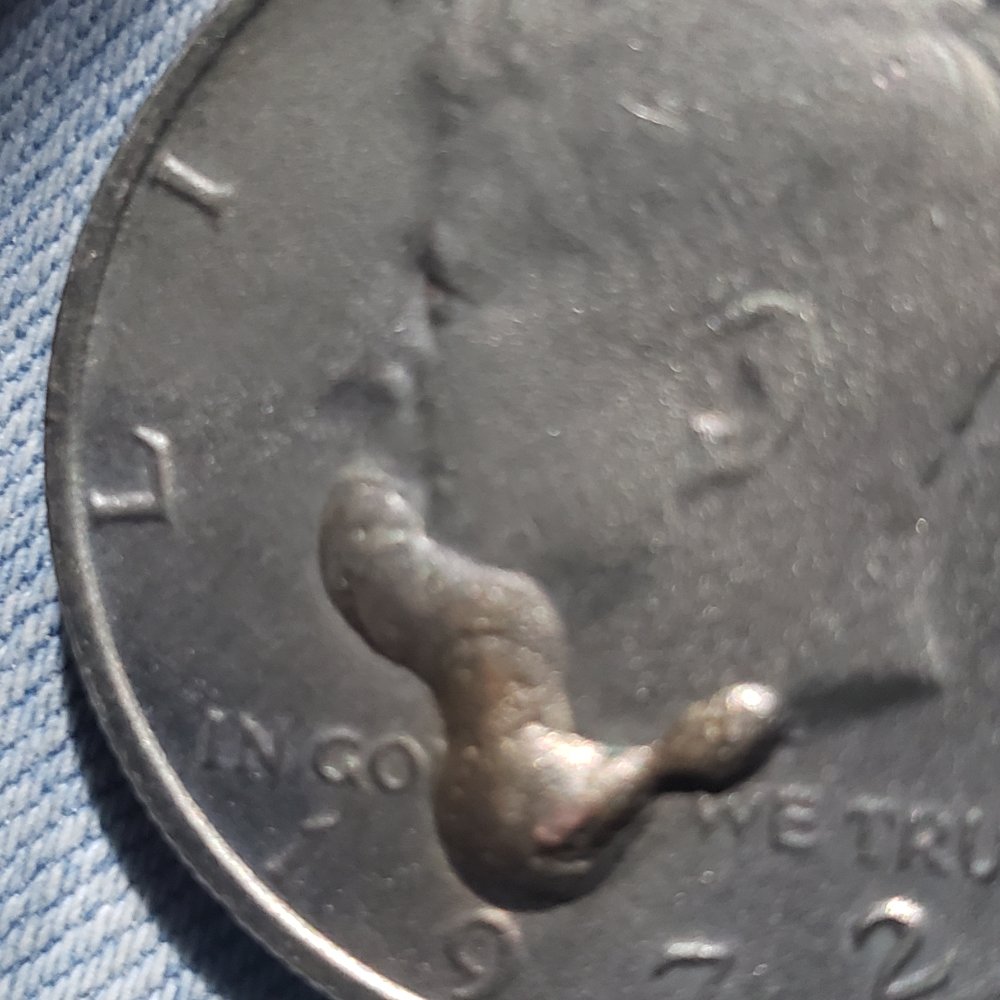 1972-?Mint-Not-Visible-See-Picshalf-Dollar-Melted-Or-Error