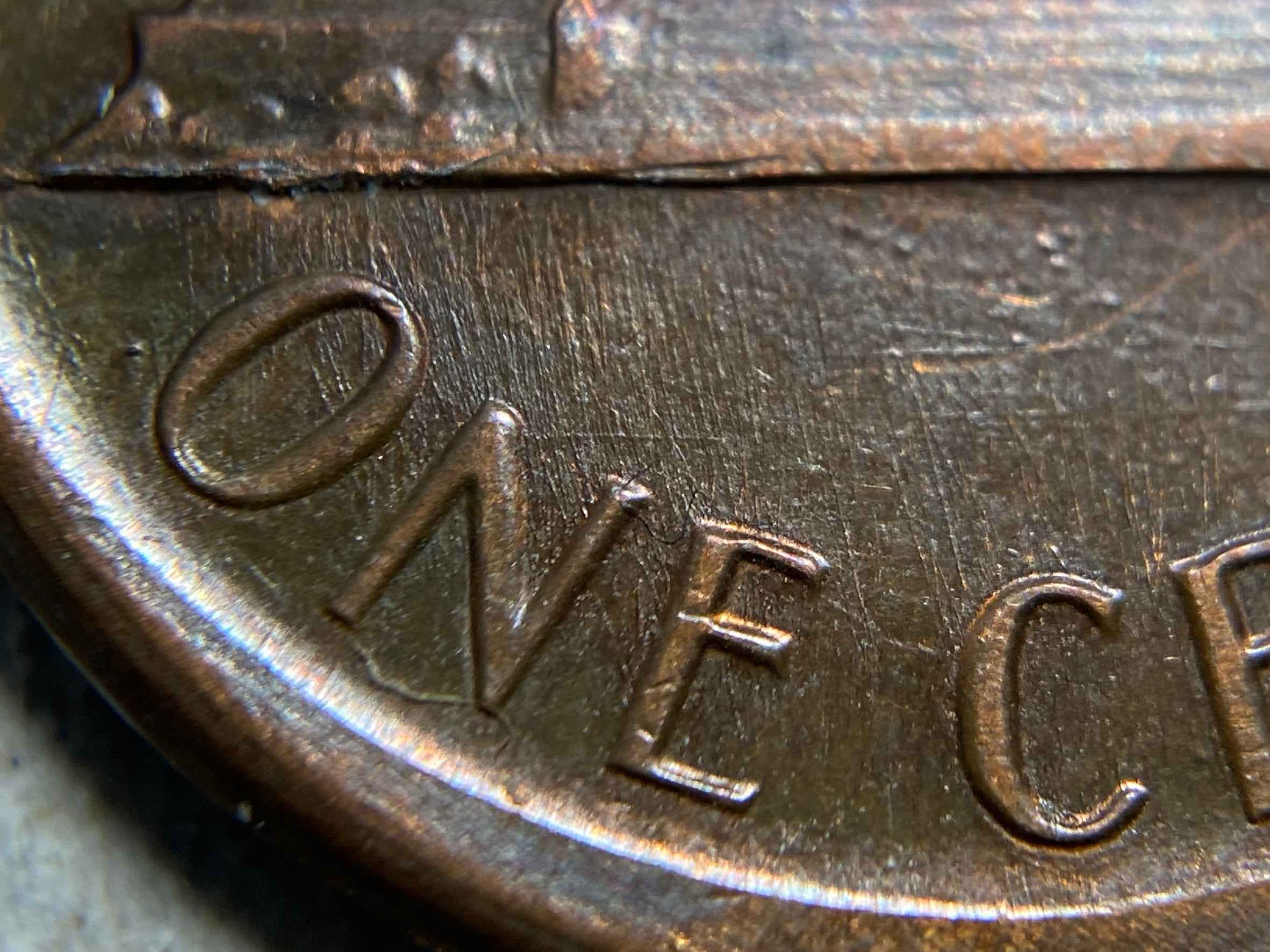 1983-Lincoln-Memorial-Cent--DDO-002-FS-102-And-Off-Center