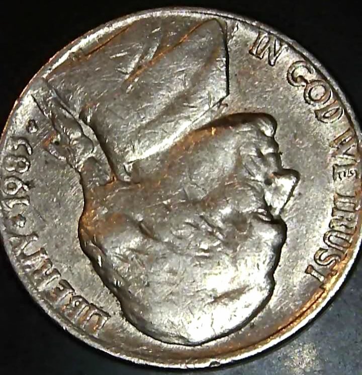 1983-P-Jefferson-Nickel--Die-Clashing?---Spike-Head?