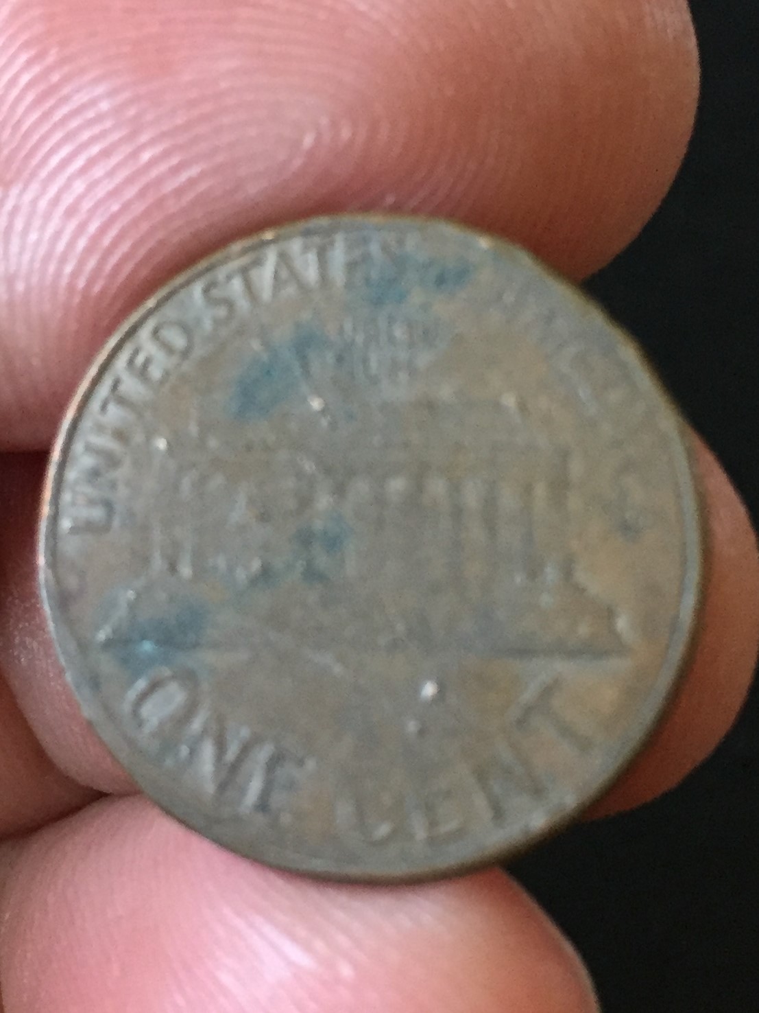 Lincoln-Penny-Error-Question---Two-Sides-Of-Memorial---One-Backwards